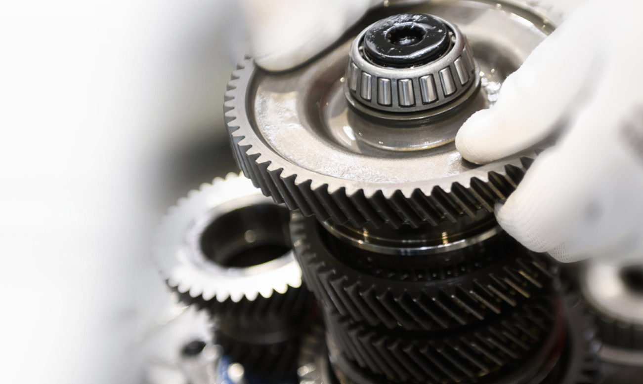 从人工搬运到智慧协同——JIUYOU九游无人叉车在发动机制造企业的创新应用